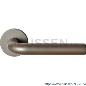 GPF Bouwbeslag Anastasius 1000.A3-00 Aka L-model 19 mm deurkruk op ronde rozet 50x8 mm Mocca blend GPF1000A30100-00