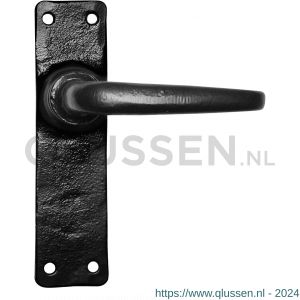 Kirkpatrick KP2456R PC55 deurkruk gatdeel rechtswijzend op schild 152x38 mm PC55 smeedijzer zwart TH6245660332